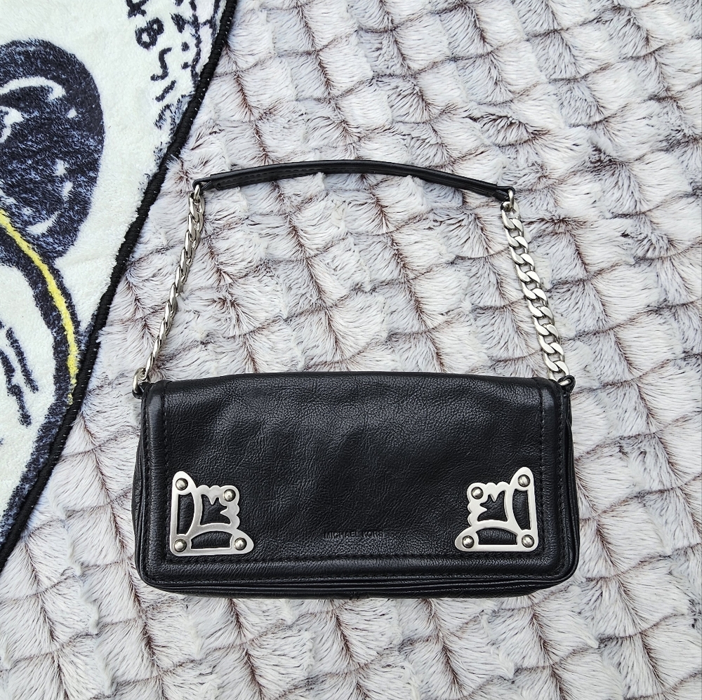 Michael micheal Kors chain purse.